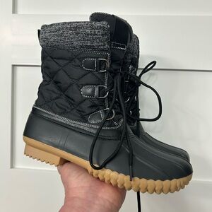 Henry Ferrera Black and Tan Winter Duck Boots Size 8 New